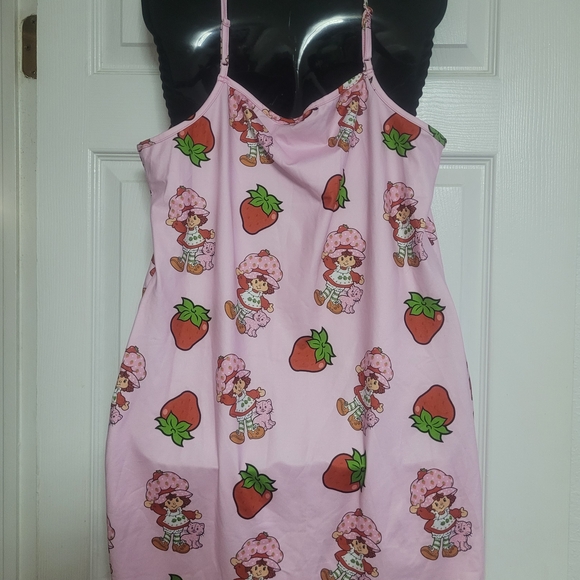 Playful Pink Strawberry Print Chemise - Picture 5 of 7